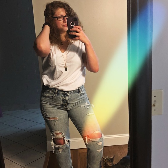 Meet your Posher, Jessica - Picture 1 of 4